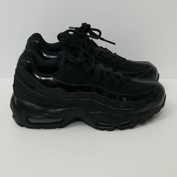 Nike Air Max 95 Triple Black Size 6 Women Nike Air Max 95 Triple Black Size 6 Women